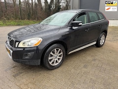 Volvo XC60 - 2.4 D5 AWD Momentum