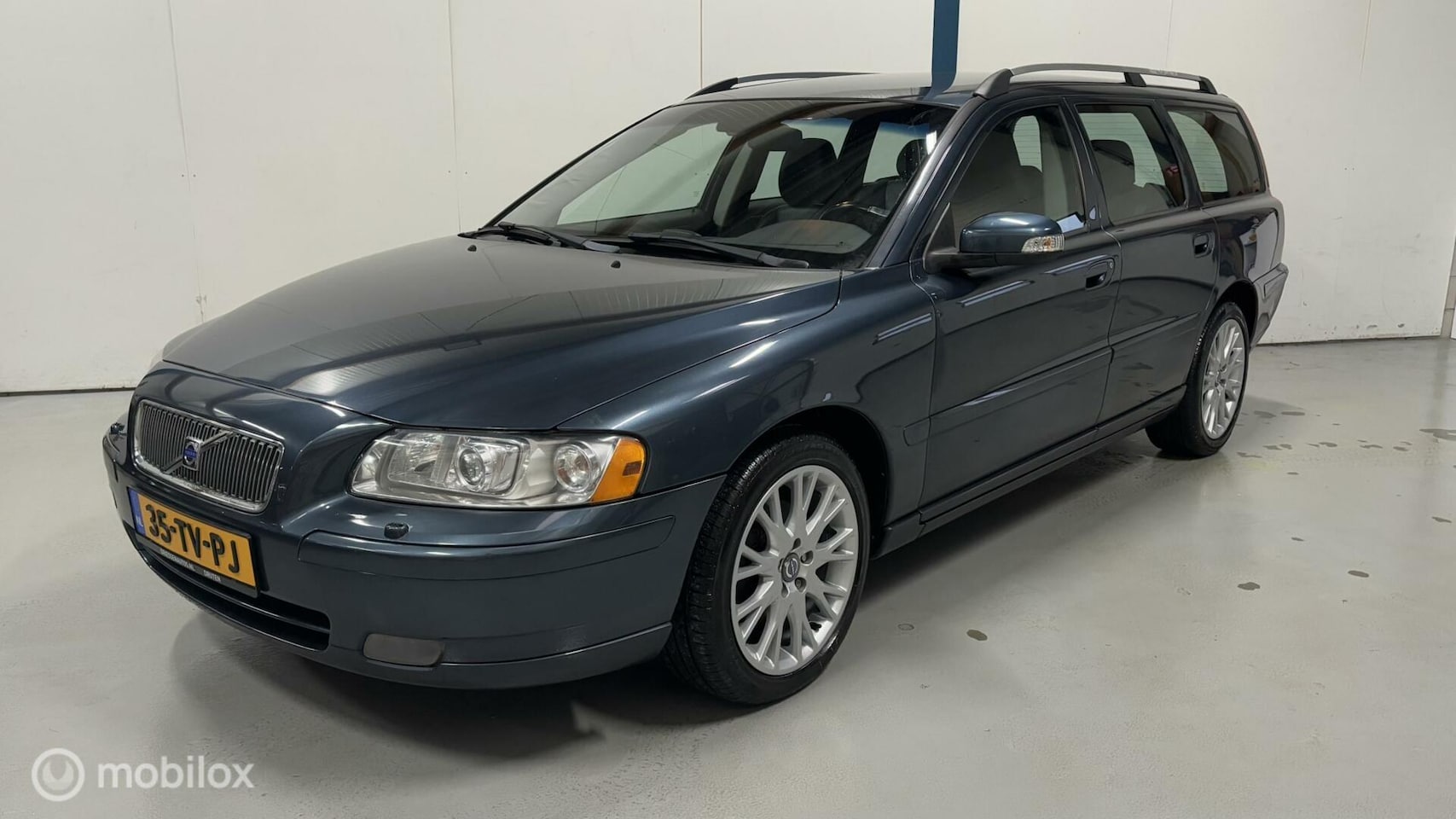 Volvo V70 - 2.4 Edition Sport NL-AUTO / AUTOMAAT - AutoWereld.nl