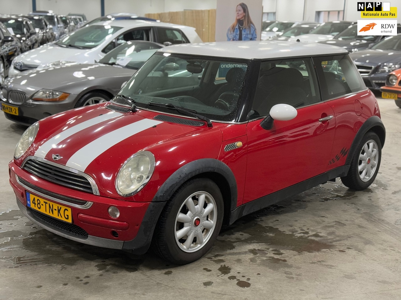 MINI One - Mini 1.6 Salt l Airco l Rijdt & Schakelt goed l - AutoWereld.nl