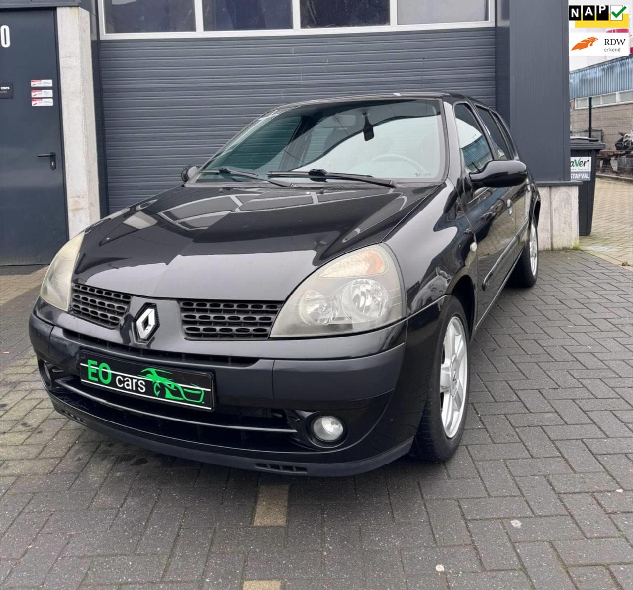 Renault Clio - 1.4-16V Privilège airco cruise new APK - AutoWereld.nl