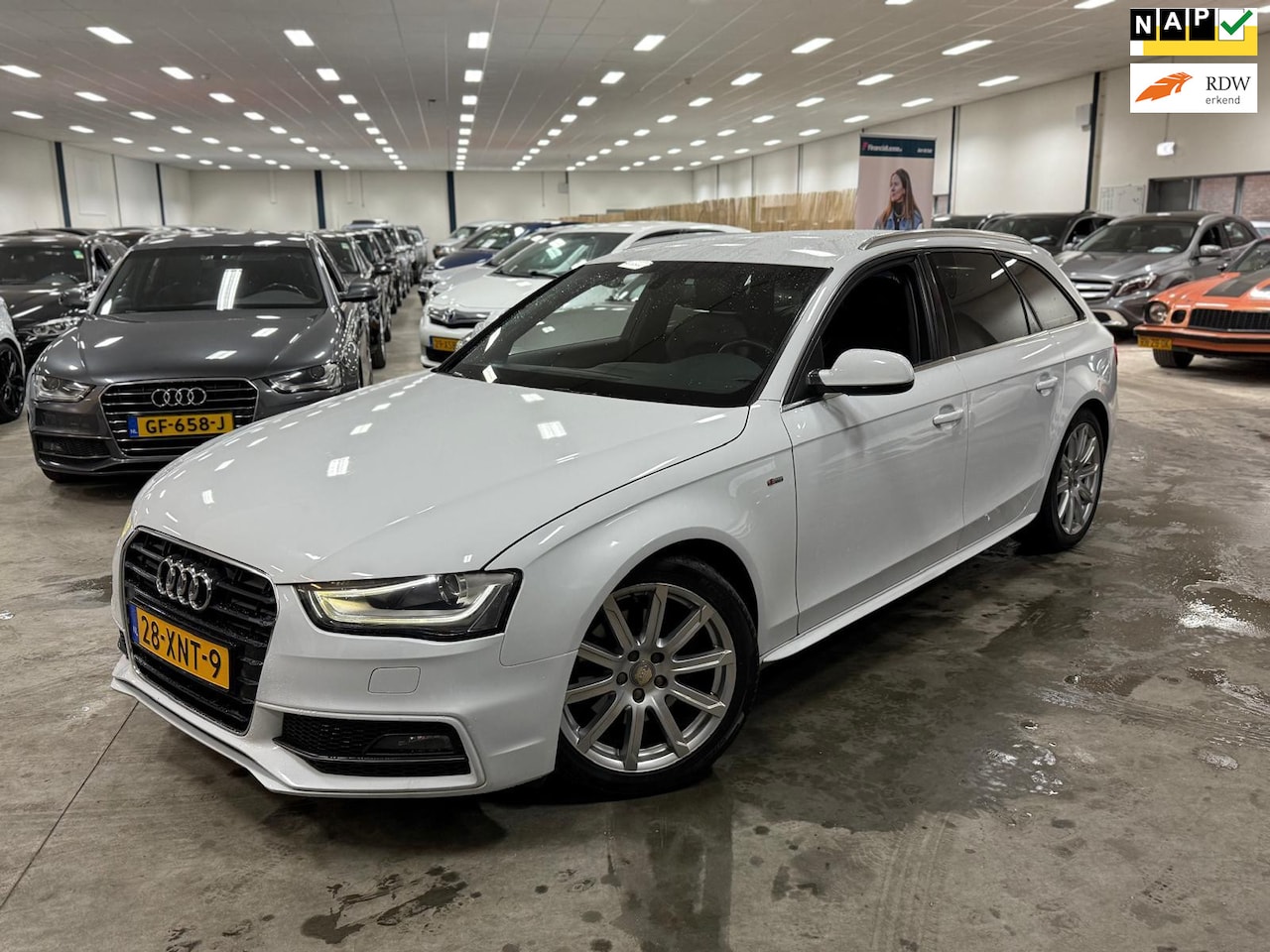 Audi A4 Avant - 1.8 TFSI Pro Line S / NETTE AUTO / MULTIEMEDIA MMI / DEALER ONDERHOUDEN - AutoWereld.nl