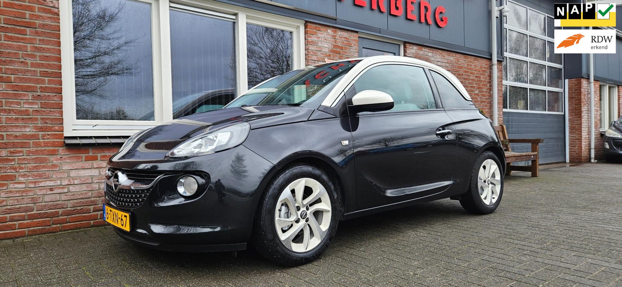 Opel ADAM - 1.4 Jam Airco! Cruise Control! Carplay! NAP! PDC! Leuke/Nette Auto! - AutoWereld.nl