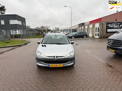 Peugeot 206 - 1.4 XR