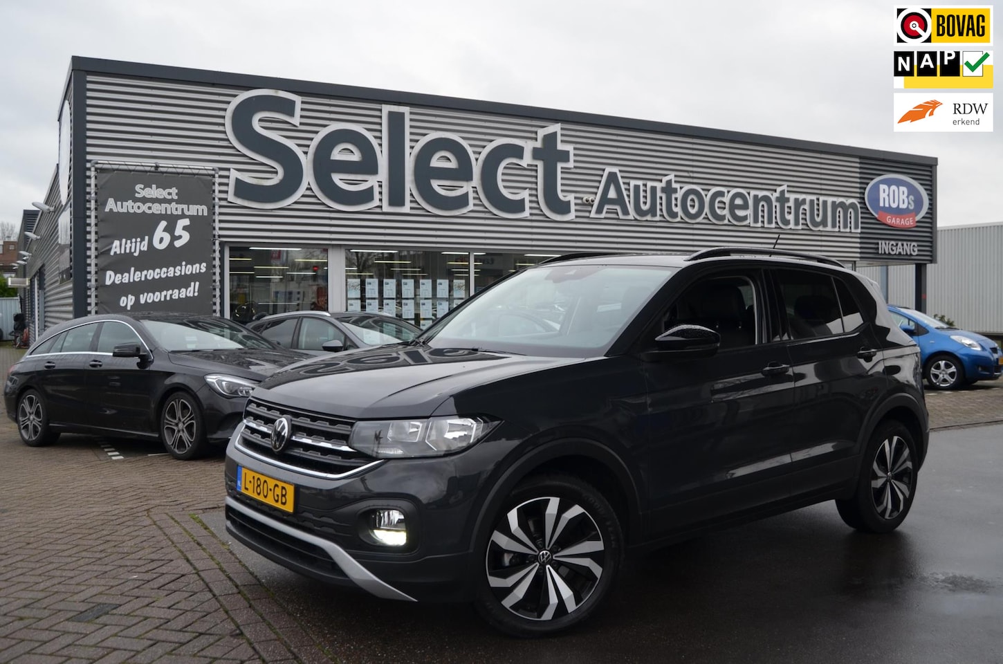 Volkswagen T-Cross - 1.0 TSI Life|ADAPT.CRUISE|CARPLAY-NAVI|AIRCO|DEALER ONDERH.|NAP|PRIVACY-GLASS - AutoWereld.nl