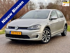 Volkswagen Golf - 1.4 TSI GTE / Automaat / CLima / PDC / Navi / NAP