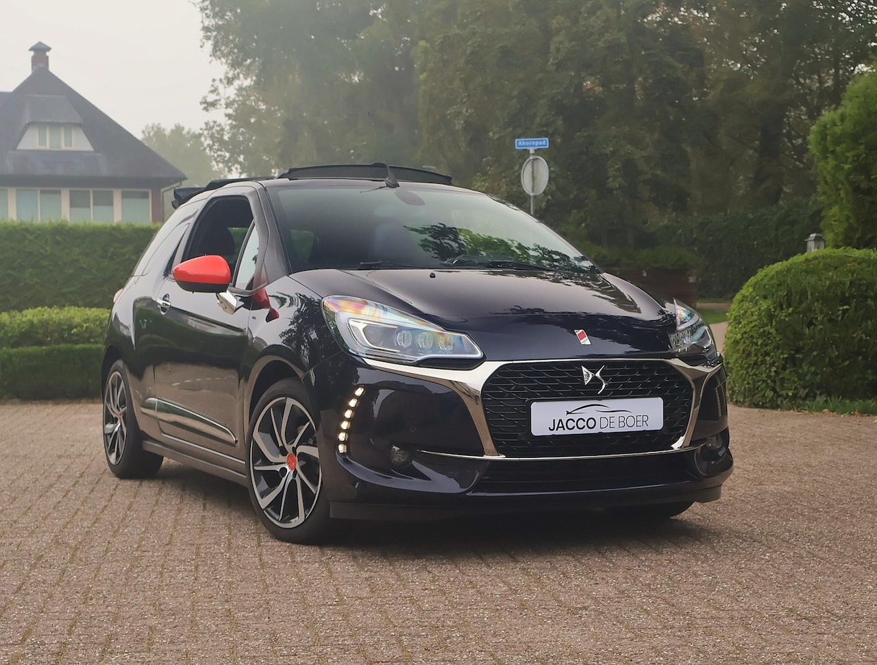 Citroën DS3 Cabrio - 1.2 110pk Automaat Leer/Navi/Hifi/Bluetooth/Carplay - AutoWereld.nl