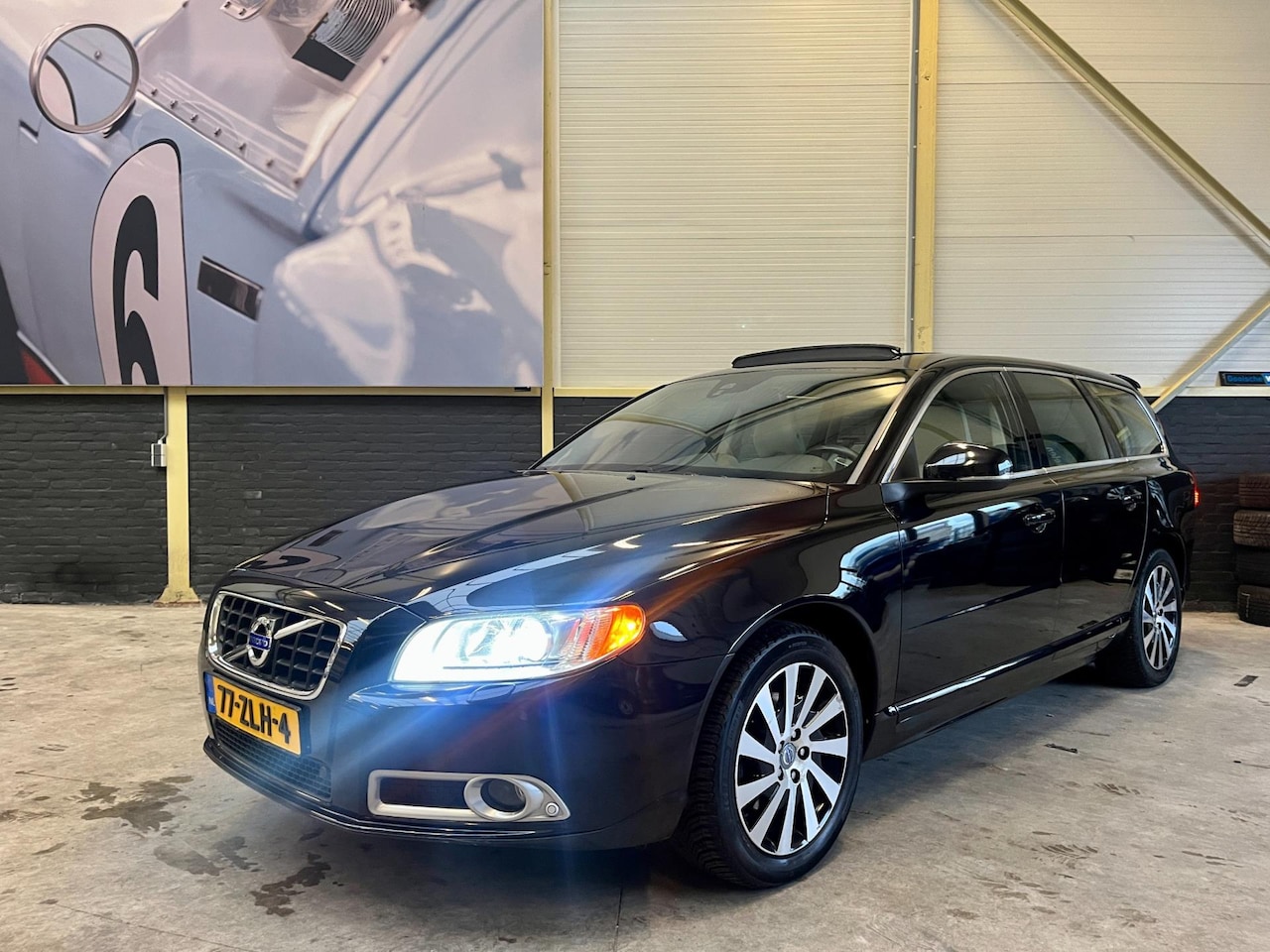 Volvo V70 - 1.6 T4 Automaat Limited Edition | Leer | Schuifdak | - AutoWereld.nl