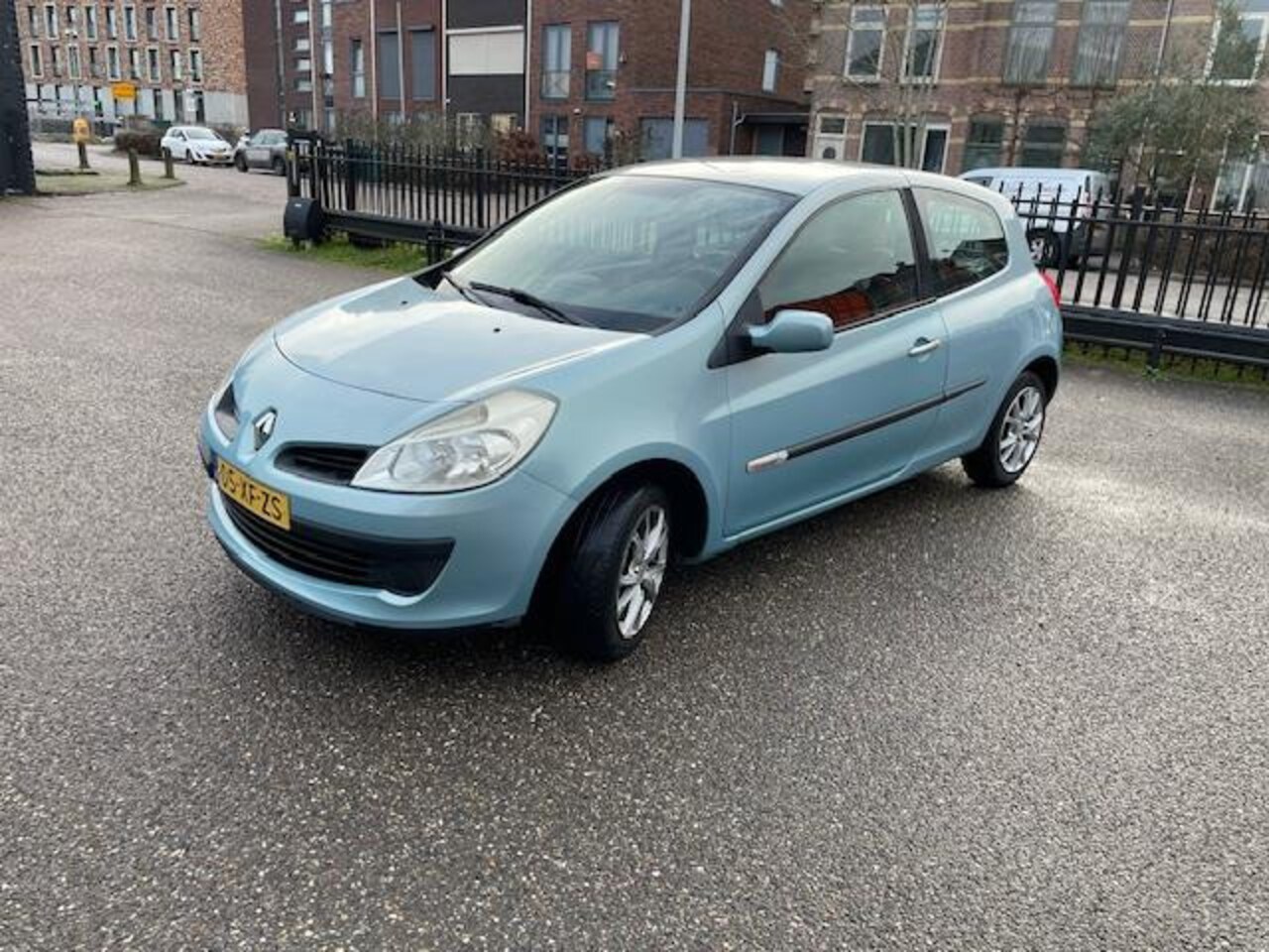 Renault Clio - 1.2-16V Rip Curl! Airco! 179 DKM NAP! Boekjes! - AutoWereld.nl