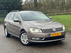 Volkswagen Passat Variant - 2.0 TDI Comfortline BlueMotion /Xenon/Automaat/Navi/Trekhaak/