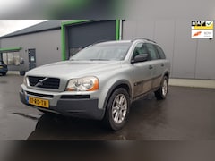 Volvo XC90 - 2.4 D5 Exclusive Automaat 7 persoons Leder interieur Trekhaak Airco Cruise Perkeer sensore