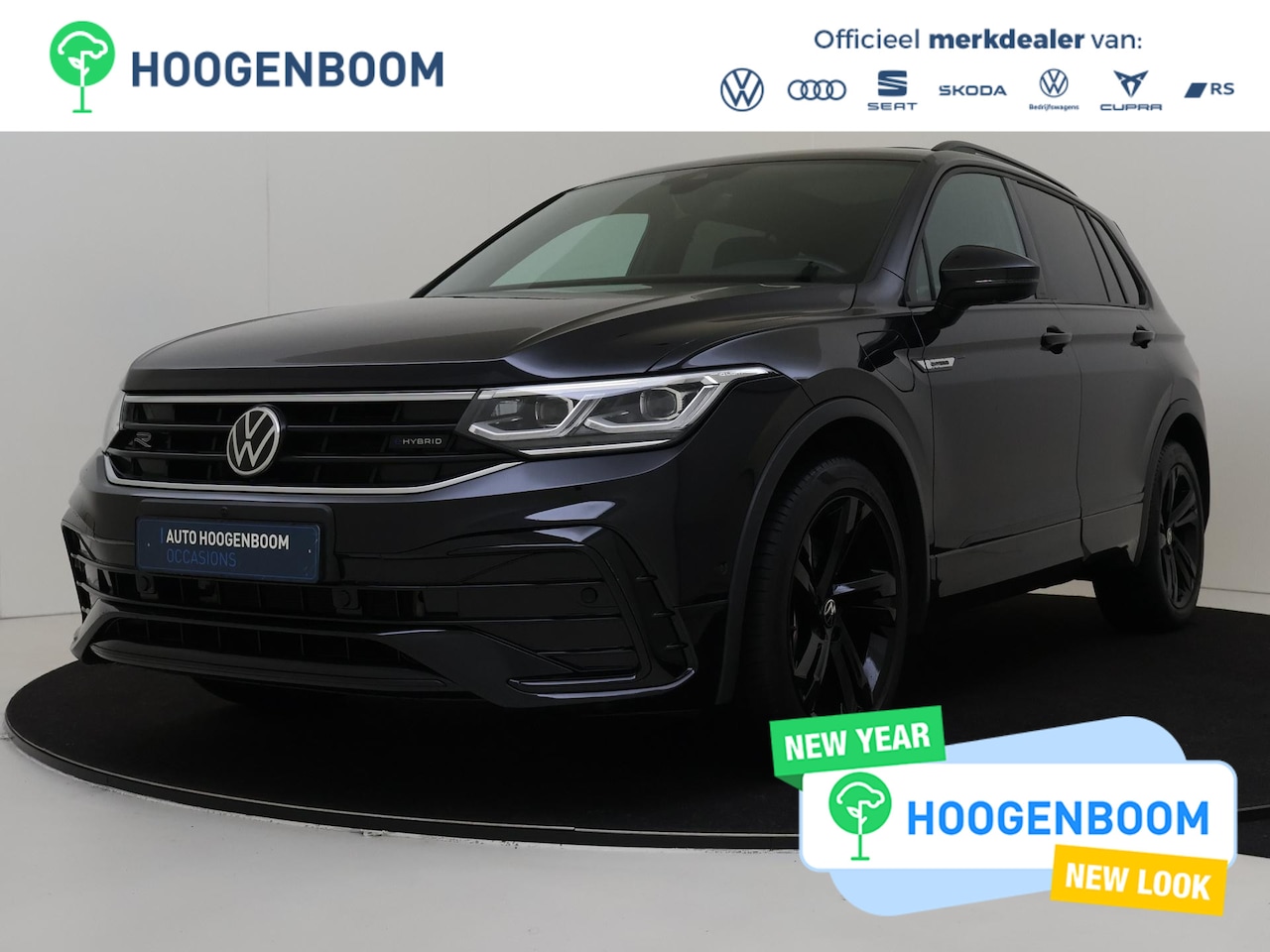 Volkswagen Tiguan - 1.4 TSI eHybrid R-Line Business+ | Panoramadak | Keyless | 360 camera | Black style | Stoe - AutoWereld.nl