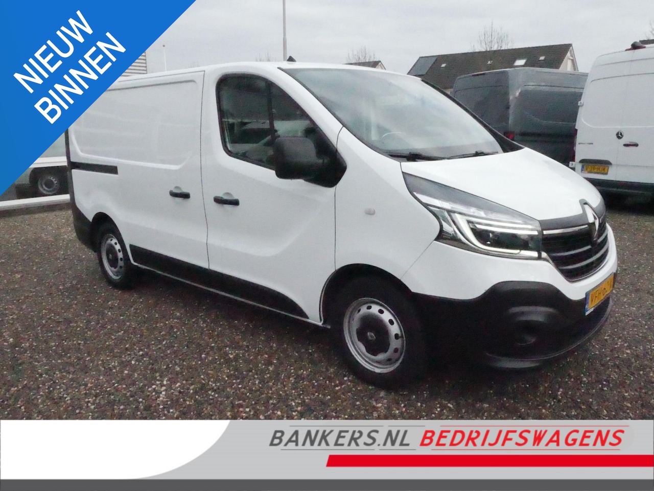 Renault Trafic - 2.0 dCi 120pk T29 L1H1 Comfort kasteninrichting Renault Trafic 2.0 dCi 120 T29 L1H1 Comfor - AutoWereld.nl