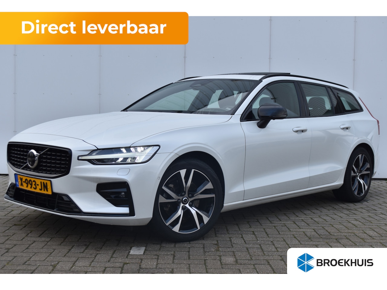 Volvo V60 - B3 Plus Dark #HarmanKardon#360° Camera #Panoramadak #HarmanKardon#360° Camera #Panoramadak - AutoWereld.nl