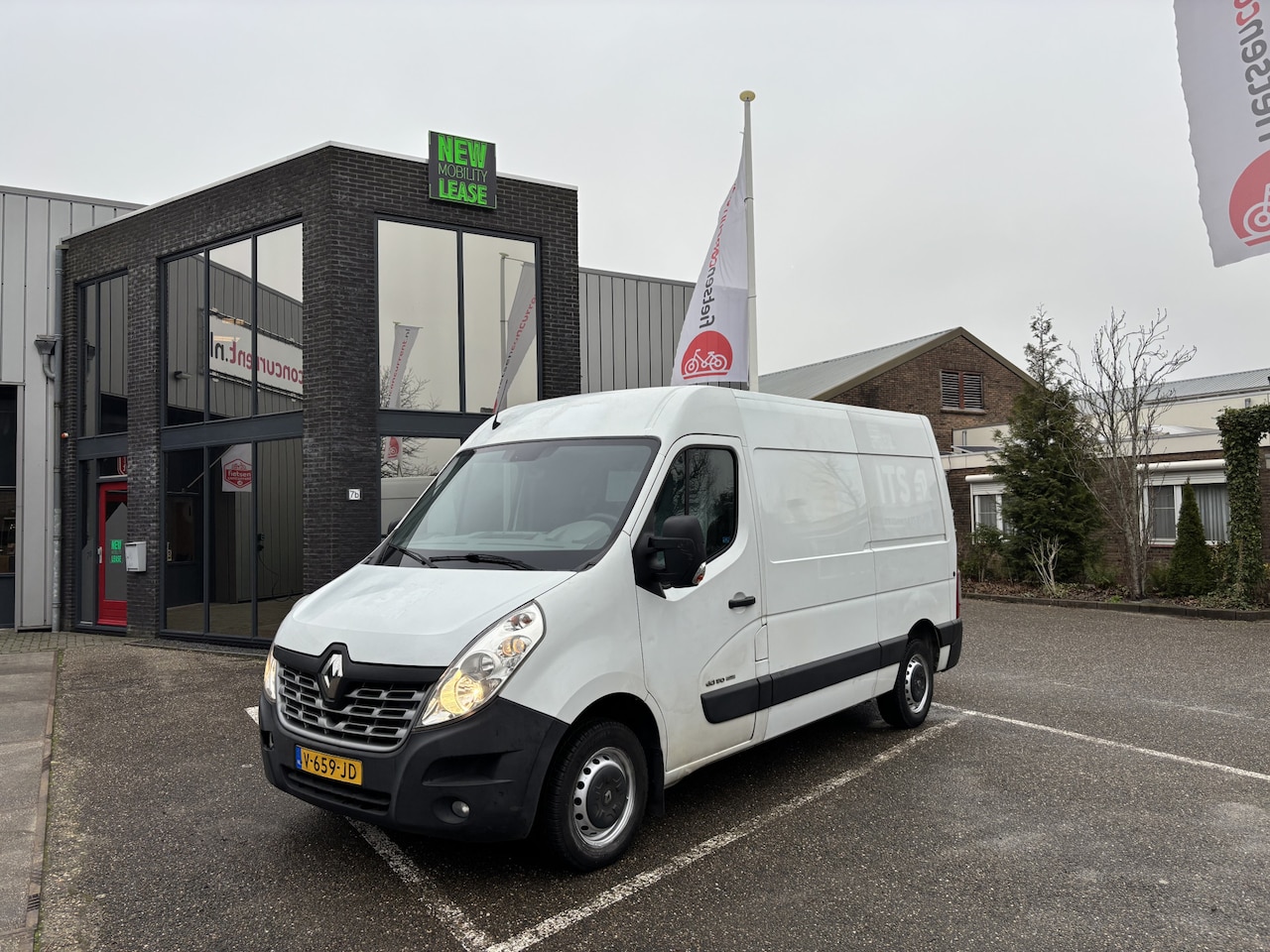 Renault Master - T35 2.3 dCi L2H3 Stop & Start - AutoWereld.nl