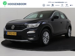 Volkswagen T-Roc - 1.0 TSI Style | Trekhaak | Navigatie | Climate control | Adaptieve cruise control | CarPla