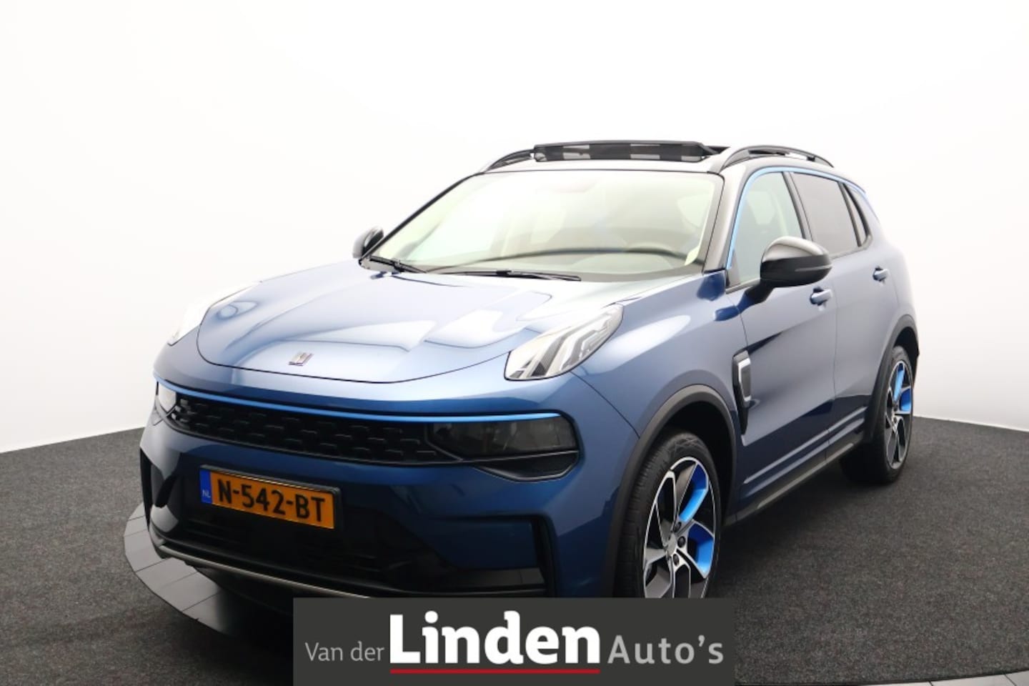 Lynk & Co 01 - 1.5 Plug-In Hybrid | Panoramadak | Fabrieksgarantie! | NL-Auto | Infinity Sound - AutoWereld.nl