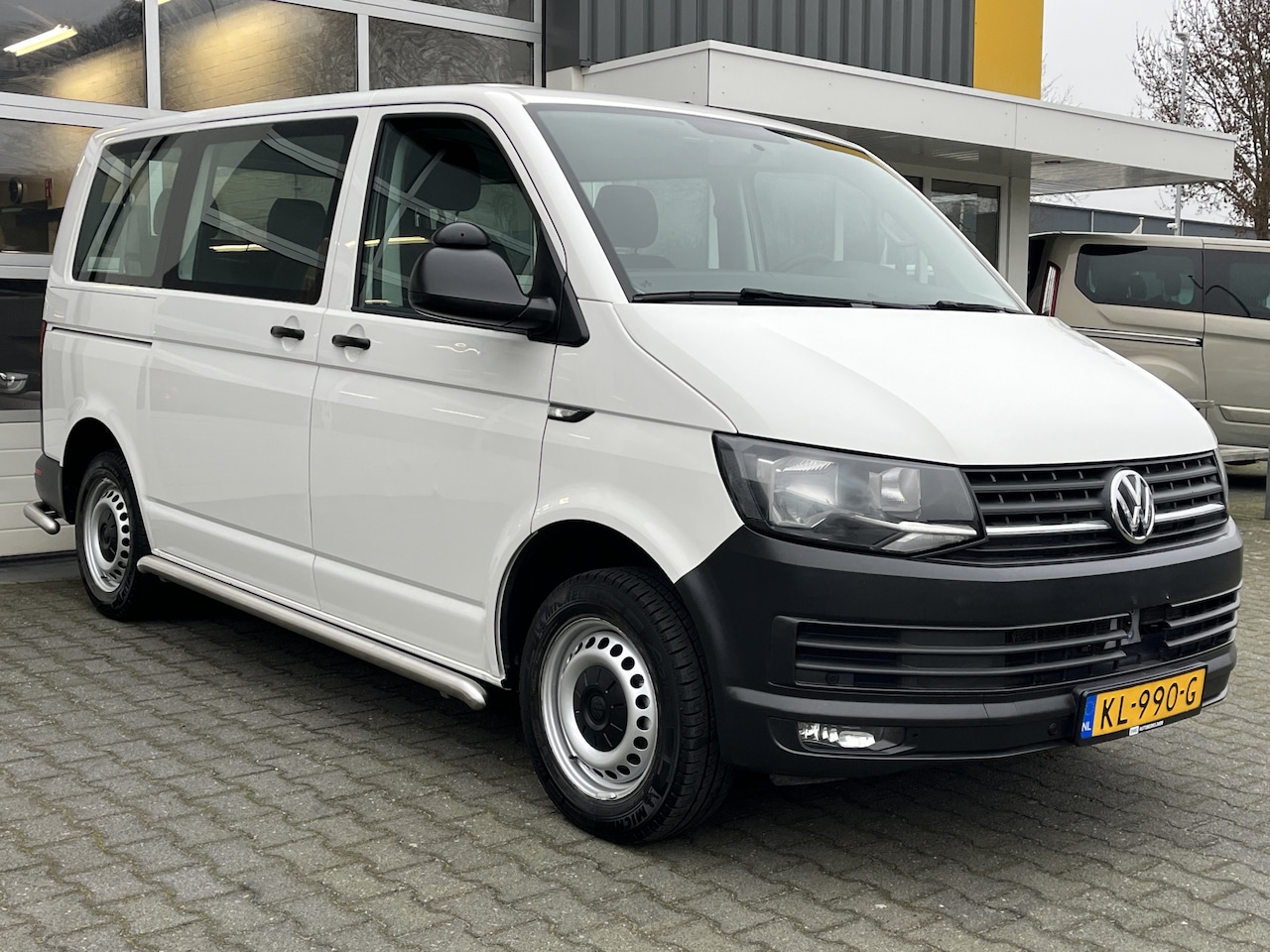 Volkswagen Transporter Kombi - 2.0 TDI DSG Automaat L1H1 BTW en BPM vrij Airco Cruise control Trekhaak PDC 1e eigenaar Eu - AutoWereld.nl