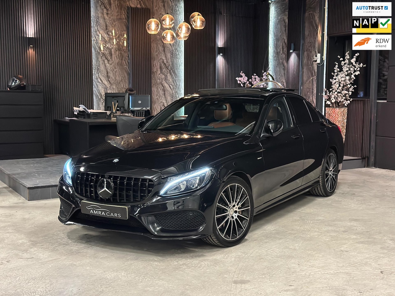 Mercedes-Benz C-klasse - 250 AMG|PANO|FULL OPTION - AutoWereld.nl