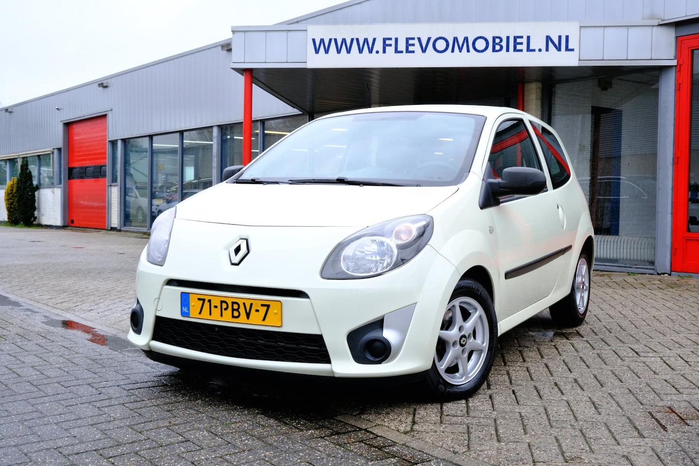 Renault Twingo - 1.2-16V Authentique Airco|LMV - AutoWereld.nl