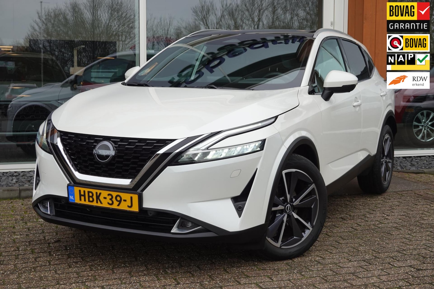 Nissan Qashqai - 1.3 MHEV Xtronic Tekna+ DIG-T (volledig ledere bekleding) - AutoWereld.nl