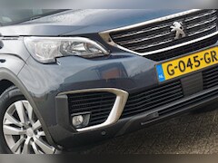 Peugeot 5008 - 1.2 PureTech 130pk B.L. Executive - Blue Bourrasque - Leder int. - Chique