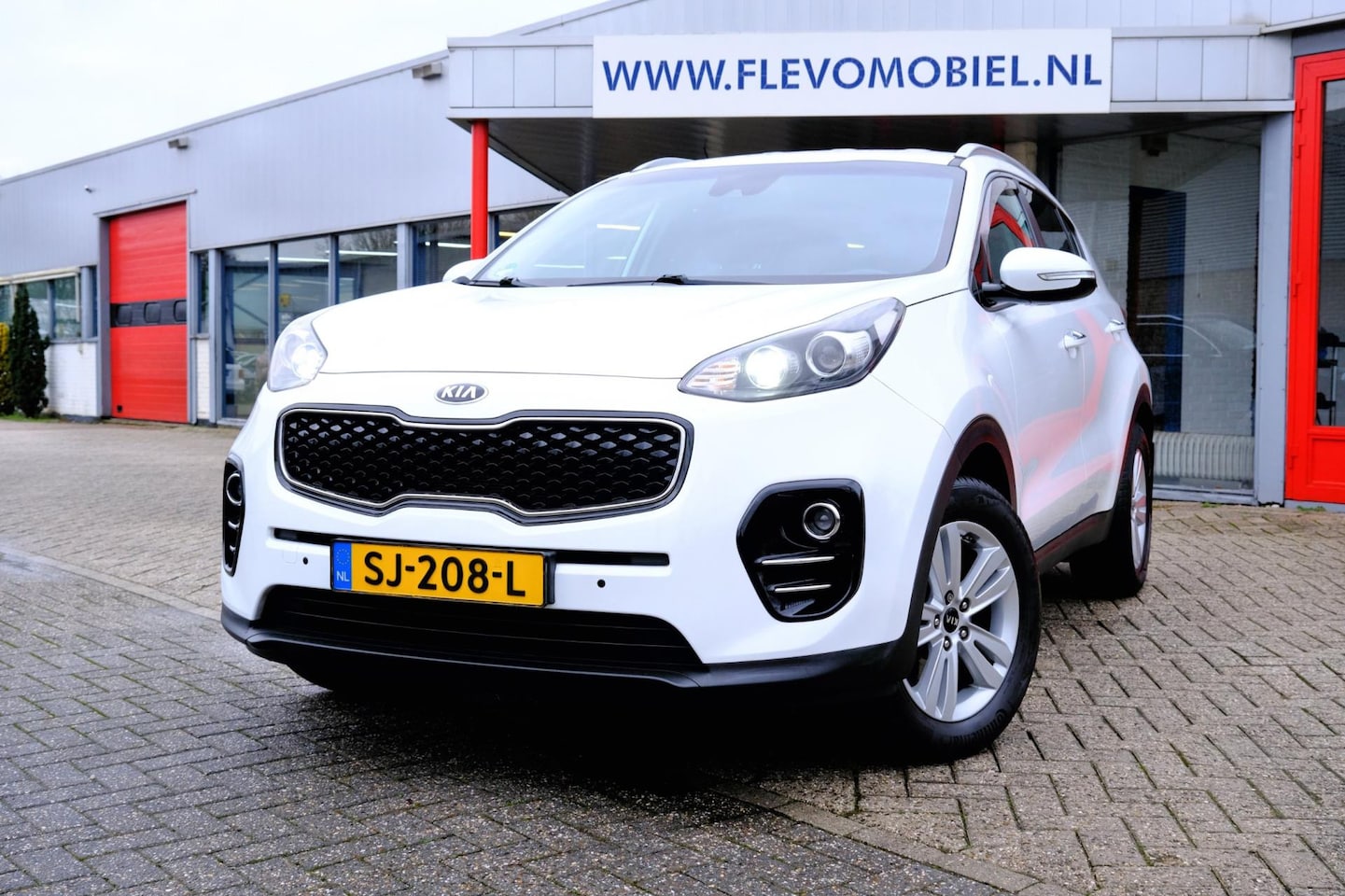 Kia Sportage - 1.6 GDI DynamicLine Leder|Navi|Cam|Apple CarPlay|LMV - AutoWereld.nl