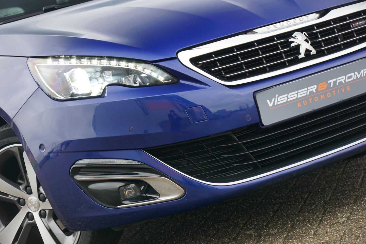 Peugeot 308 SW - 1.2 130PK GT-line AUT | Magnetic Blue Metallic | Full-LED/CAM/NAV/Clima/Cruise - Super Spo - AutoWereld.nl