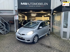 Toyota Aygo - 1.0-12V Comfort Navigator/Airco/ Deurs/NAP/Groot scherm/Xenon/Carplay