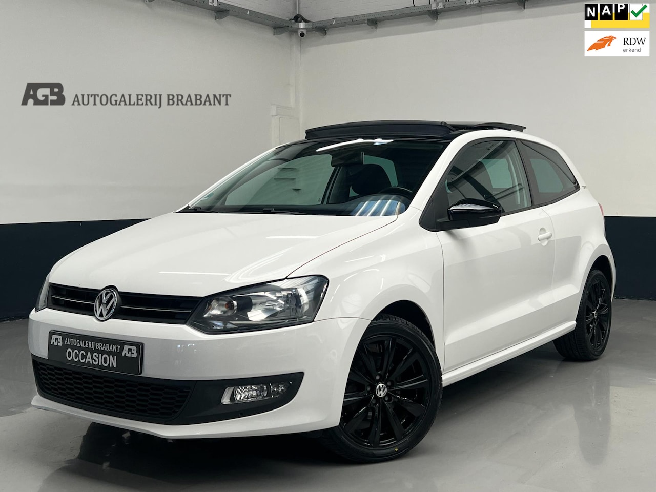 Volkswagen Polo - 1.2 TSI Highline Automaat/Pano/105pk/Carplay/Pdc - AutoWereld.nl