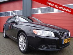 Volvo V70 - 1.6 T4 Limited Edition 180PK Automaat Navi Leer Clima Cruise LMV Trekhaak NL-Auto