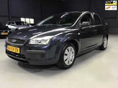 Ford Focus Wagon - 1.6-16V Champion I Apk 03-2026 I Airco I Trekhaak I Cruise Contr I Remmen New I Goed Onder