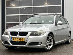 BMW 3-serie Touring - 318i High Executive 143pk | Automaat | Bluetooth | Cruise Control | Navigatie | Stoelverwa