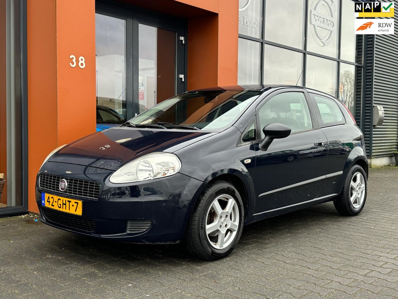 Fiat Grande Punto - 1.2 Active|Isofix|Airco|APK 11-08-2025 - AutoWereld.nl