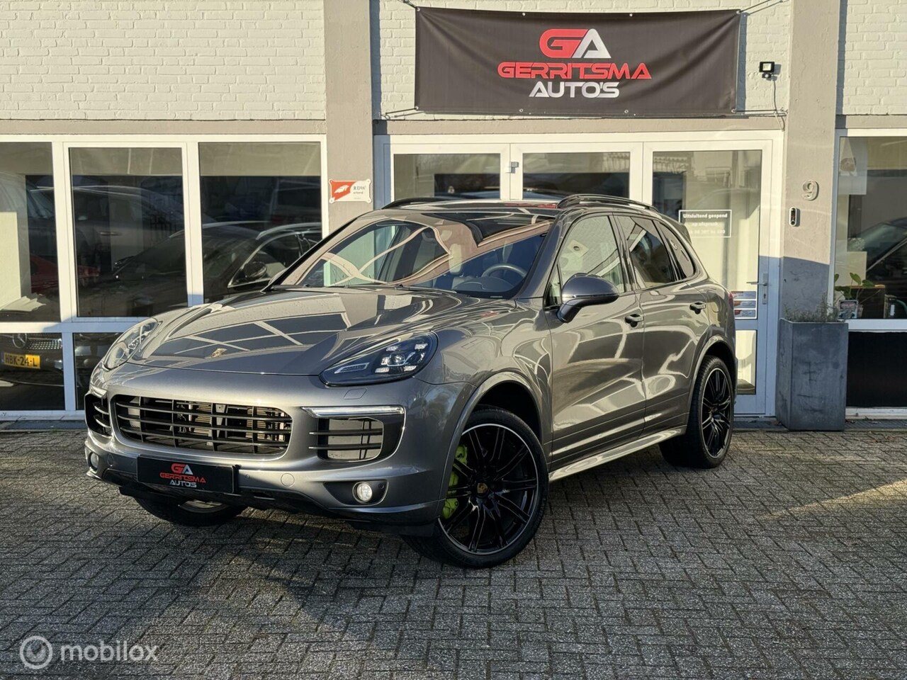 Porsche Cayenne - 3.0 S E-Hybrid GTS pakket - AutoWereld.nl