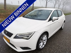 Seat Leon - 1.4 TSI * 140 PK * Style * 17 inch * Airco * Cruise * Mediascherm * PDC * LED