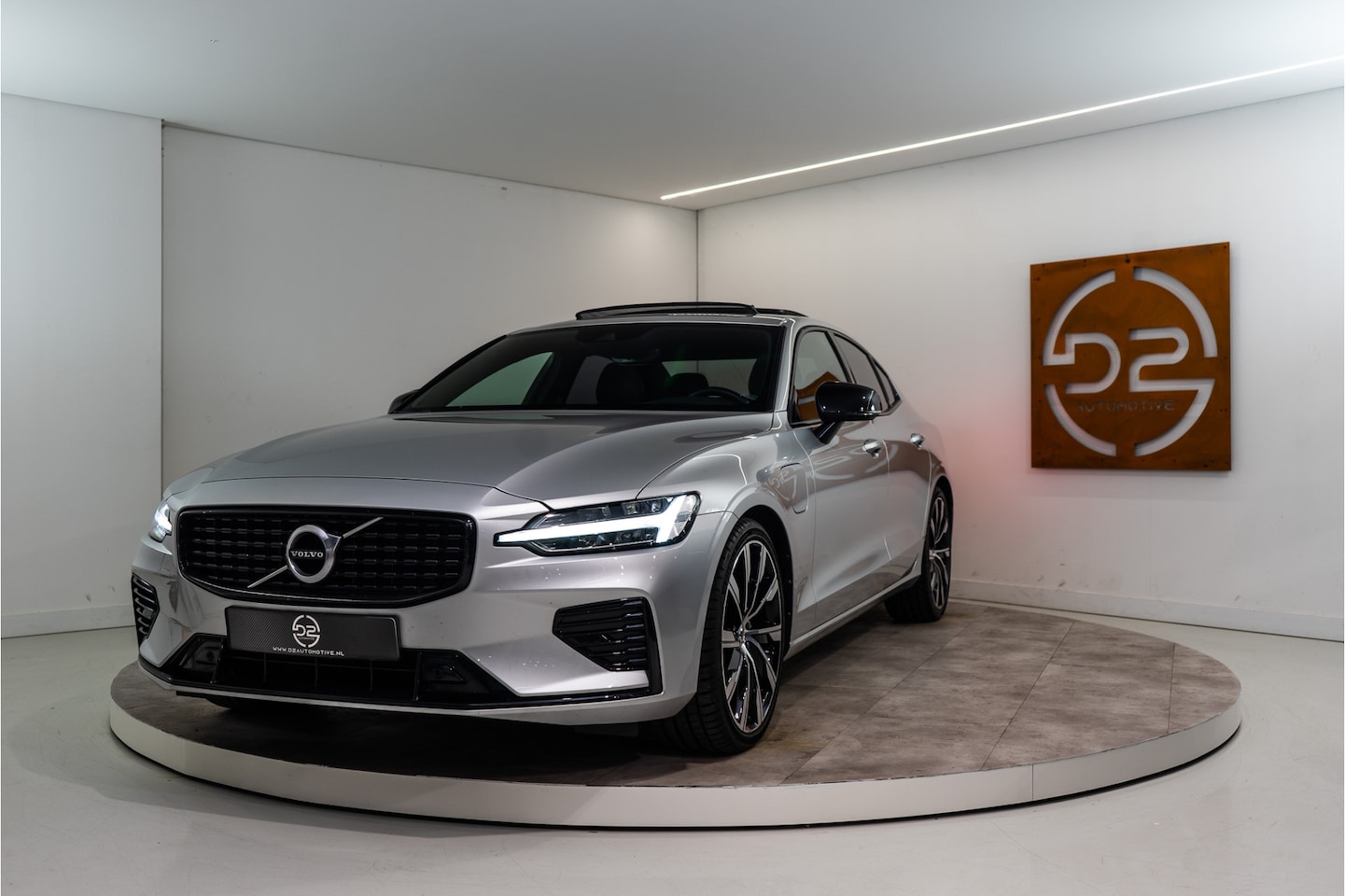 Volvo S60 - 2.0 Recharge T6 AWD R-Design 340PK | Pano | Bliss | LED | Harman/Kardon | Memory+Leder | V - AutoWereld.nl