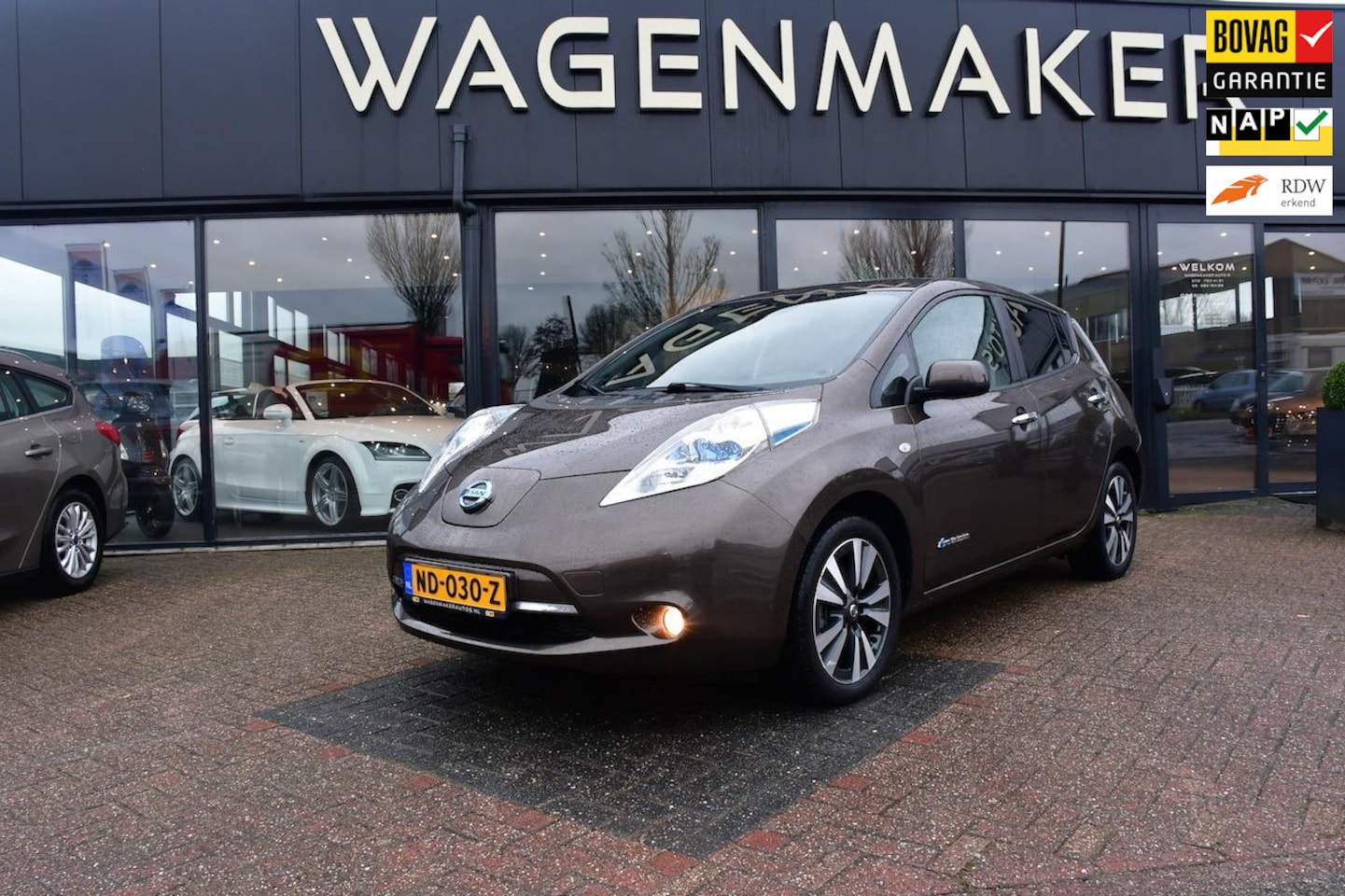 Nissan LEAF - Tekna 30 kWh AUT|Clima|Cruise|NAVI|Stoelvw|Leder - AutoWereld.nl