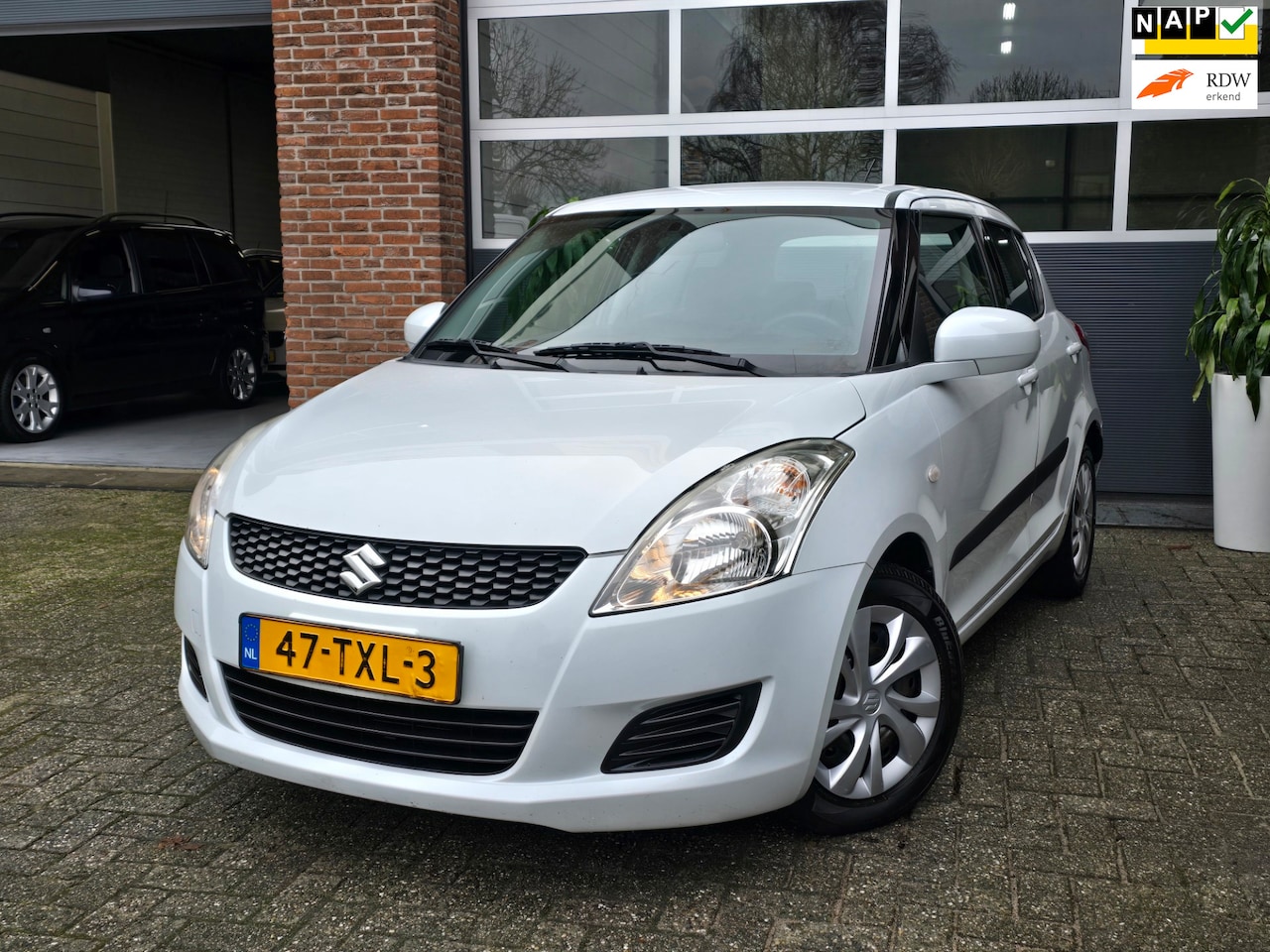 Suzuki Swift - 1.2 Comfort EASSS 5DR |Nap |Apk - AutoWereld.nl