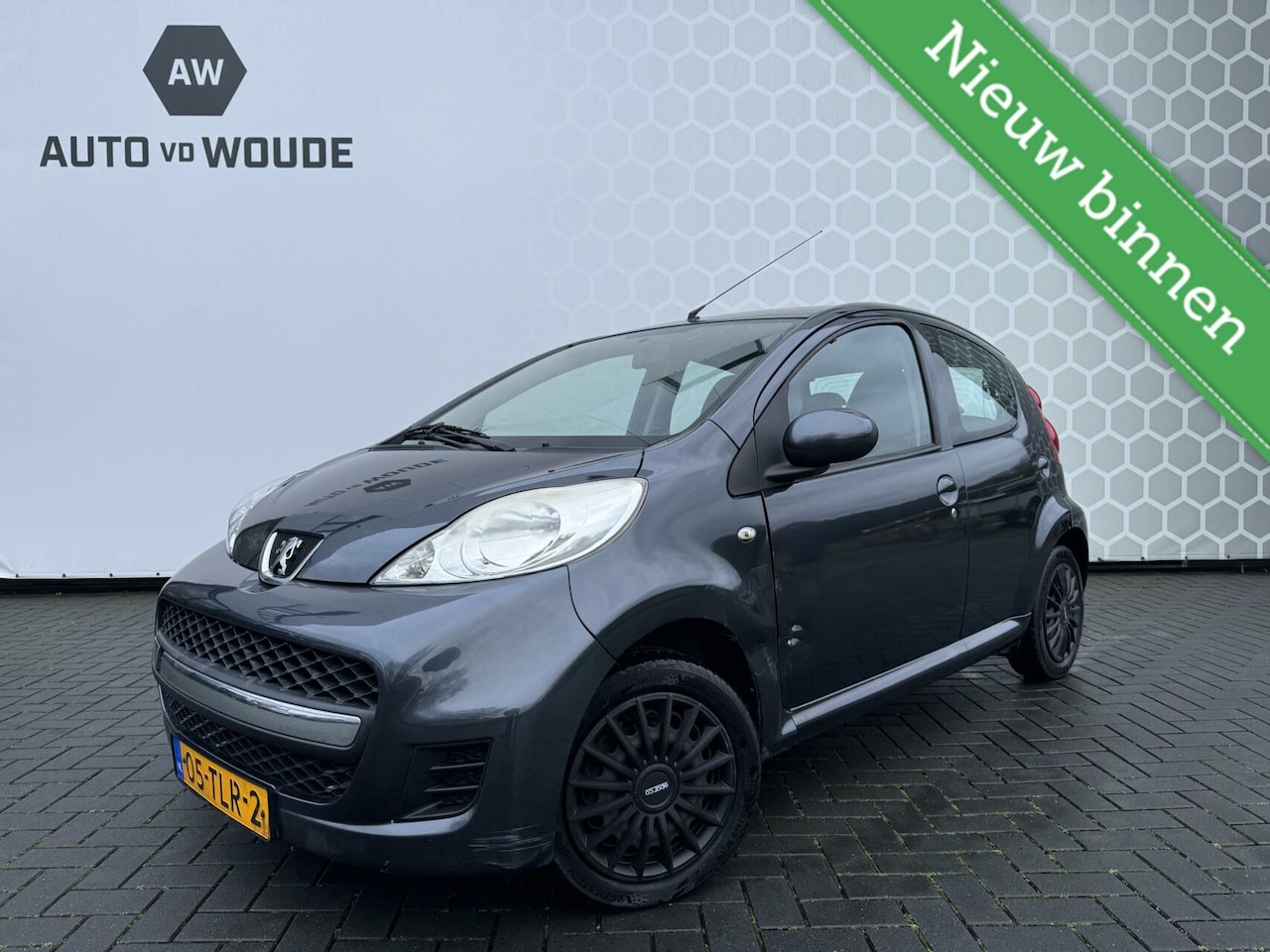 Peugeot 107 - 1.0-12V Sportium 1.0-12V Sportium - AutoWereld.nl