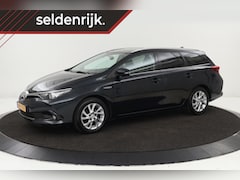 Toyota Auris - 1.8 Hybrid Dynamic | Camera | Navigatie | Keyless | Cruise control | Climate control