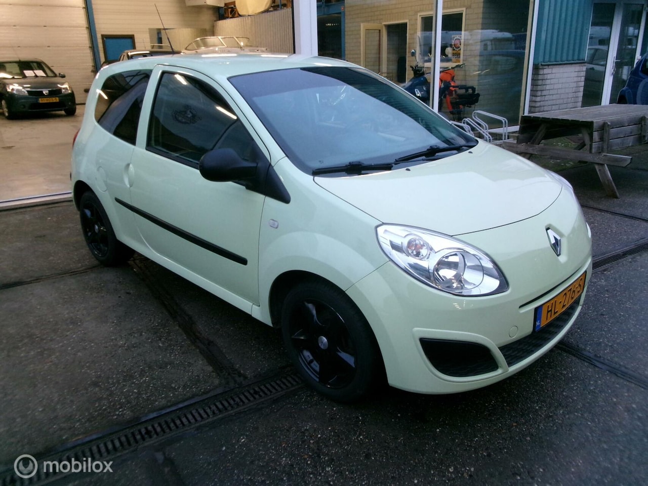 Renault Twingo - 1.2 Acces 1.2 Acces - AutoWereld.nl