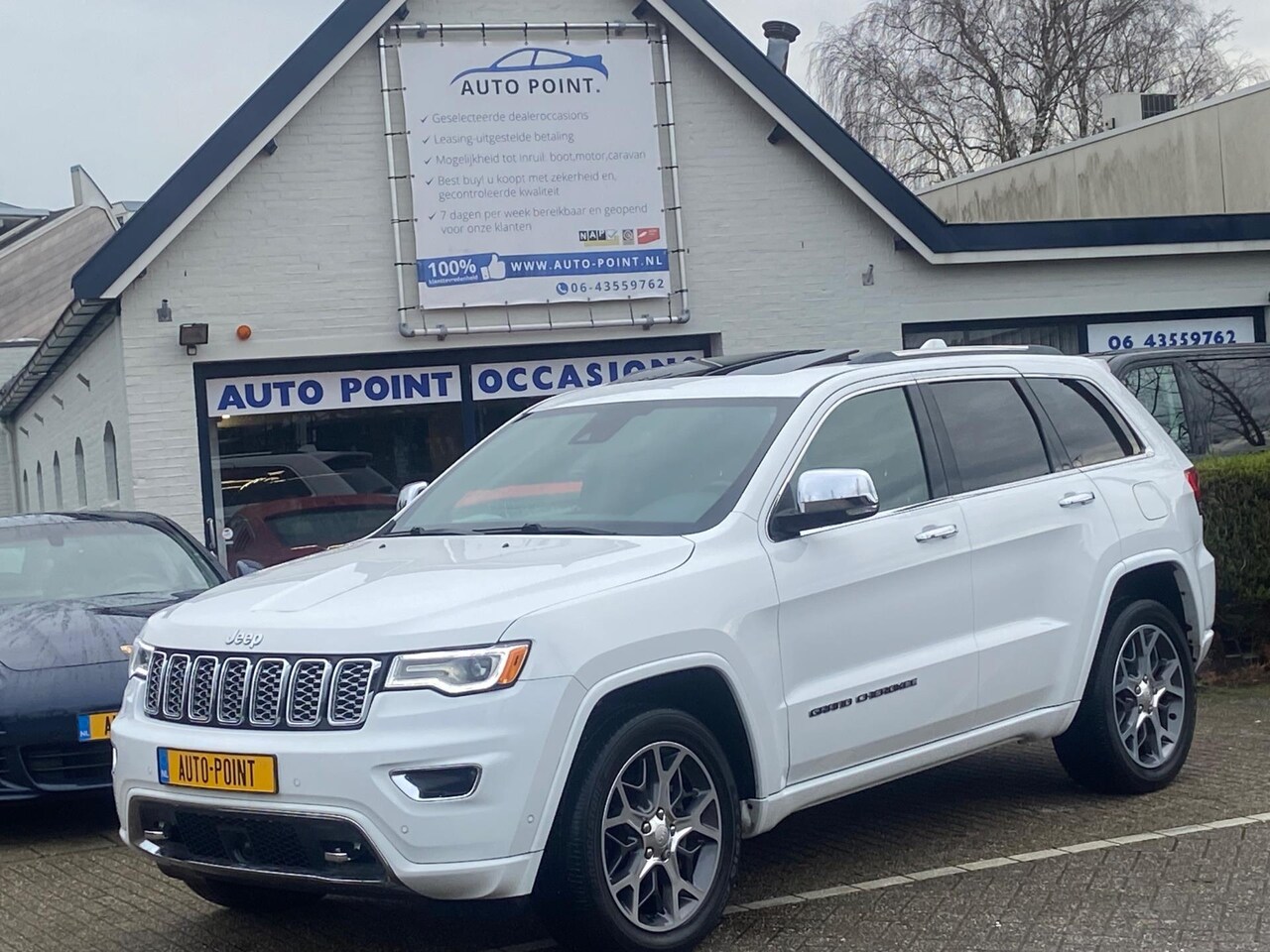 Jeep Grand Cherokee - 3.6 OVERLAND AUT/LANE/NAV/LEDER/PANO/VIRTUAL - AutoWereld.nl