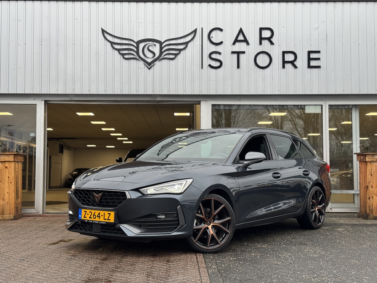 CUPRA Leon Sportstourer - 1.4 e-Hybrid VZ Adrenaline |245PK PLUGIN HYBRID|CARPLAY|NAV|ACC|ECC|CAMERA|19"| - AutoWereld.nl