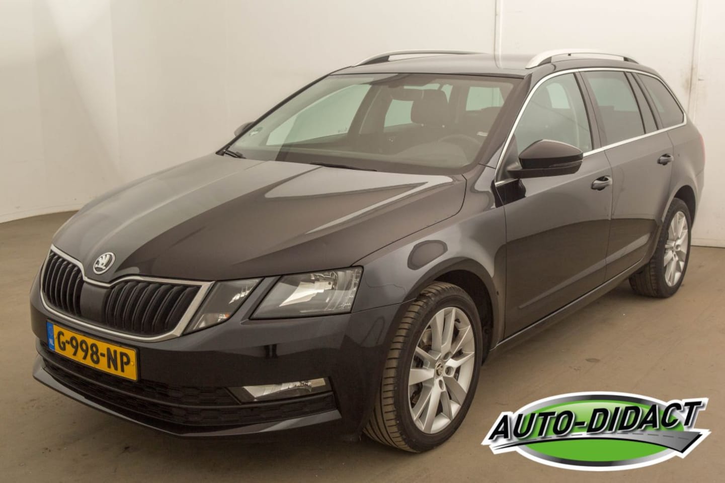 Skoda Octavia Combi - 1.0 TSI Automaat Greentech Clever Edition - AutoWereld.nl