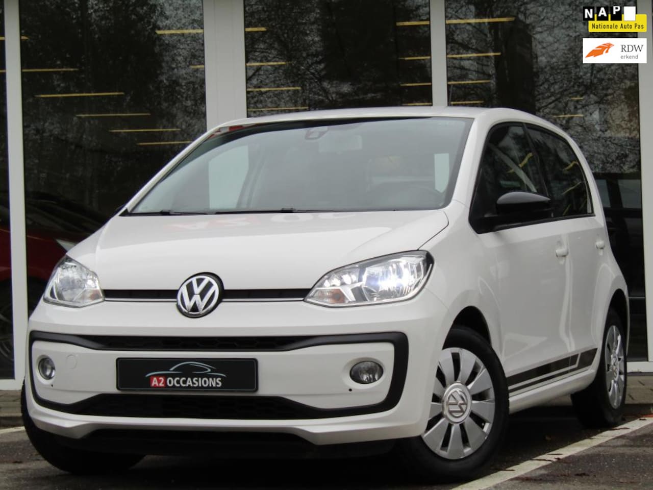 Volkswagen Up! - 1.0 Airco/Cruise/Bluetooth/Stoelverwarming - AutoWereld.nl