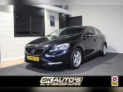 Volvo V40 - 2.0 D4 MOMENTUM BNS CRUISE TREKHAAK ALL-IN RIJKLAAR PRIJS