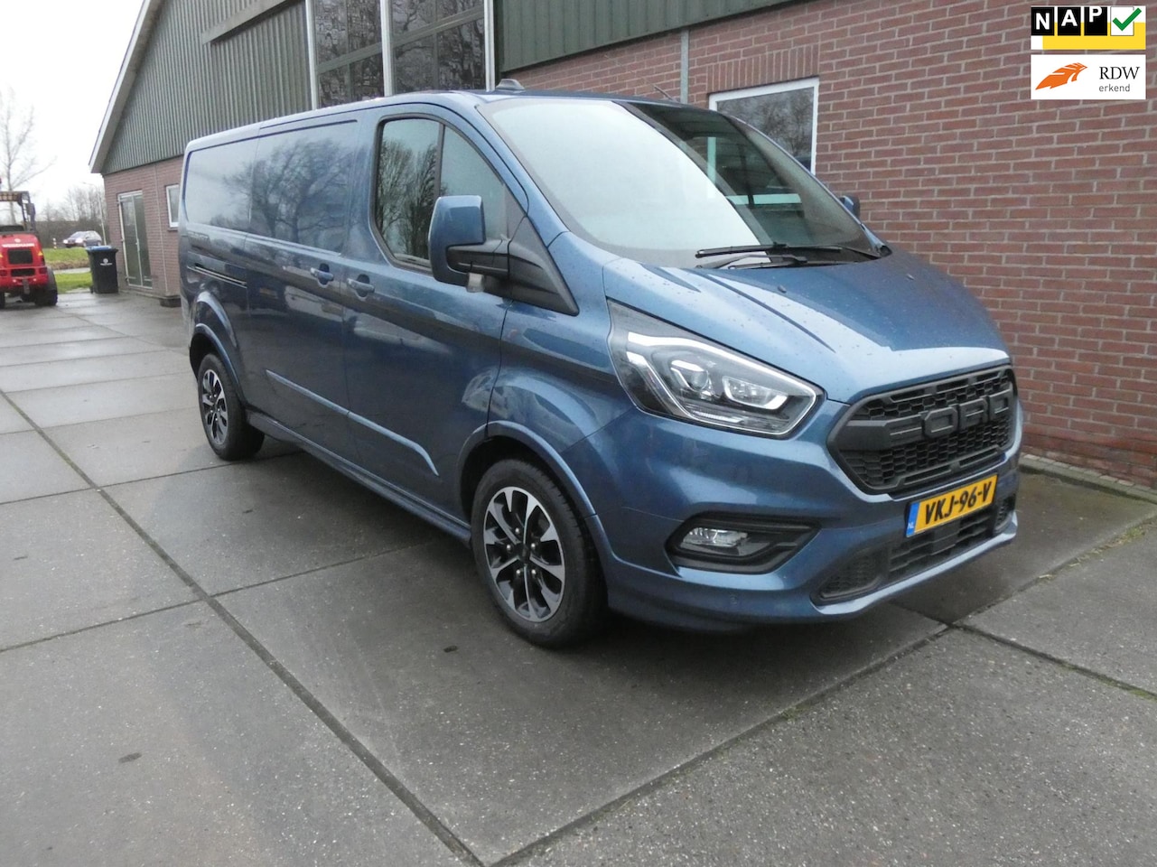 Ford Transit Custom - 320 2.0 TDCI L2H1 Sport*navi/camera*xenon - AutoWereld.nl