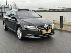 Skoda Superb Combi - 1.6 TDI Style Business 120 PK DSG AUT PANO LEDER LED NAVI CAMERA