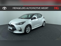 Toyota Yaris - 1.5 Hybrid Active Bi-Tone, Apple Carplay