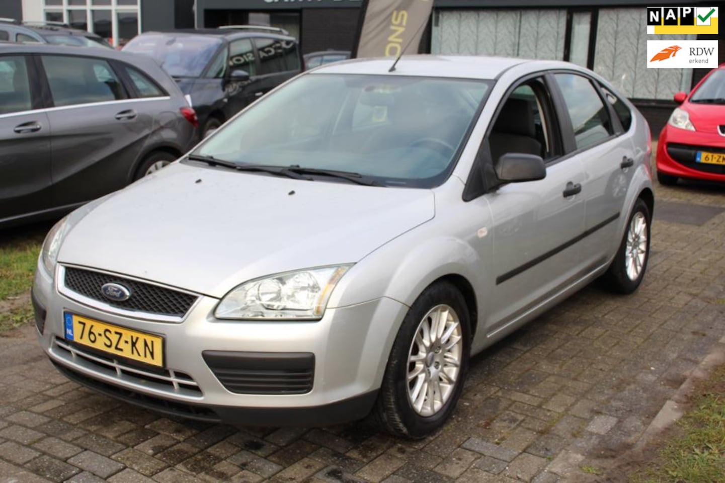 Ford Focus - 1.6-16V Titanium 5-Deurs Groot NAV Airco LM-Velgen NAP APK - AutoWereld.nl